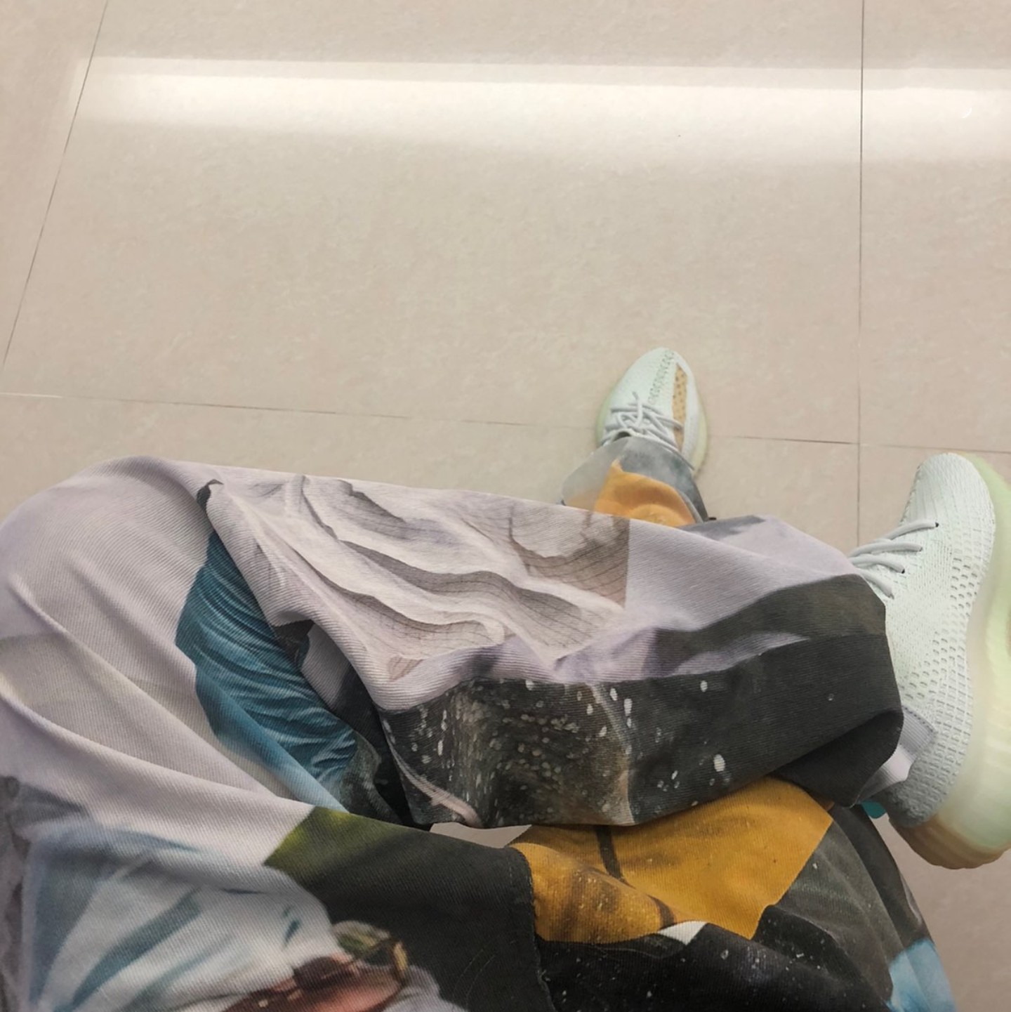 yz 350 v2 hyperspace