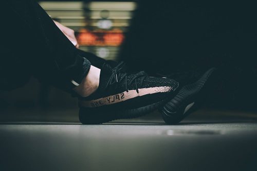 Yeezy 350 Boost V2 Black Copper photo review