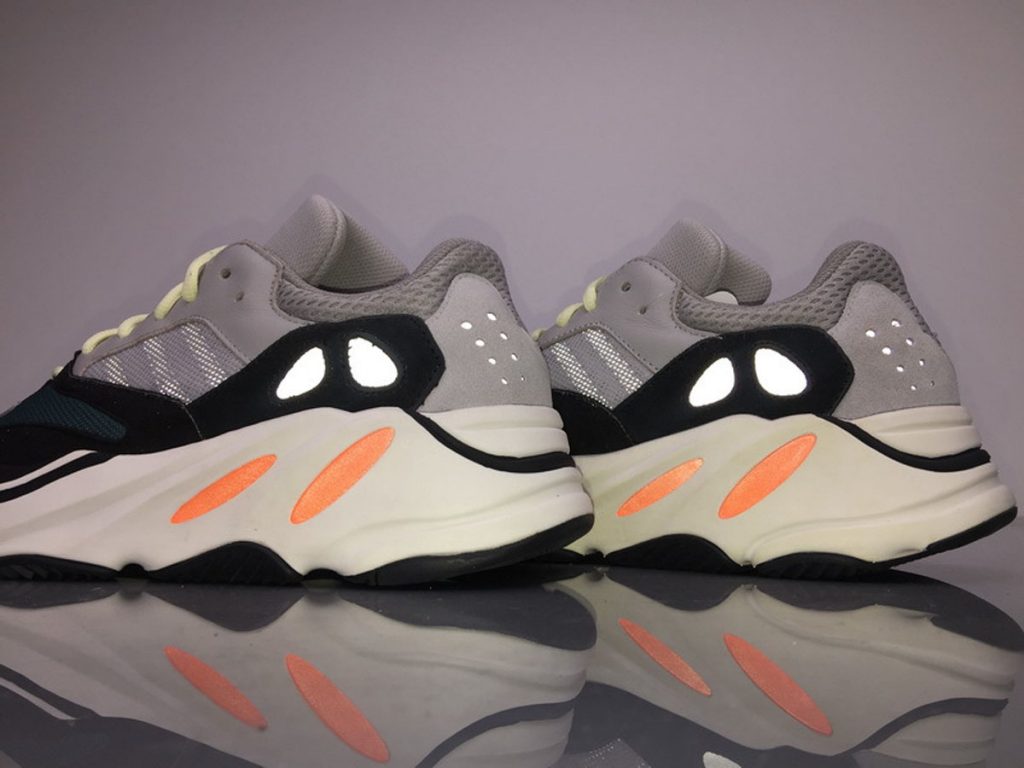 Yeezy Boost 700 Wave Runner sneakers – PK-Shoes
