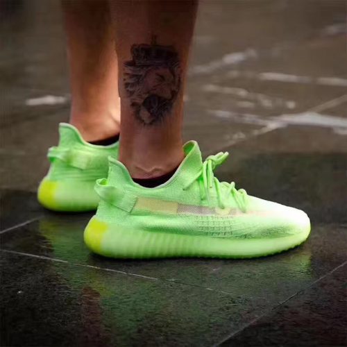 Yeezy 350 Boost V2 Glow In The Dark photo review