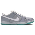 Nike SB Dunk Low Marty McFly - Image 2