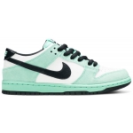 Nike SB Dunk Low Sea Crystal - Image 2