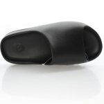 Yeezy Slide Black - Image 4