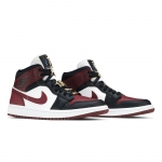 Air Jordan 1 Mid SE Gold Pendants - Image 4