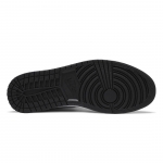 Air Jordan 1 Retro High OG 'Smoke Grey' - Image 5