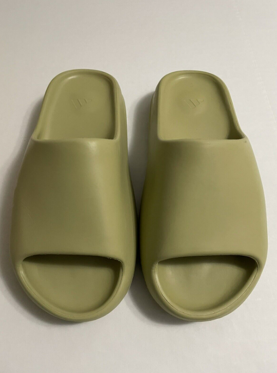 Yeezy Slides 'Resin' 2021 photo review