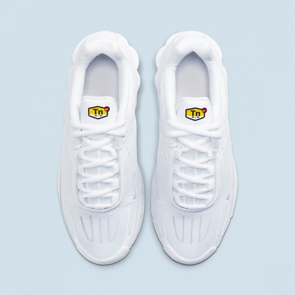 Nike-Air-Max-Plus-3-CD6871-100-4