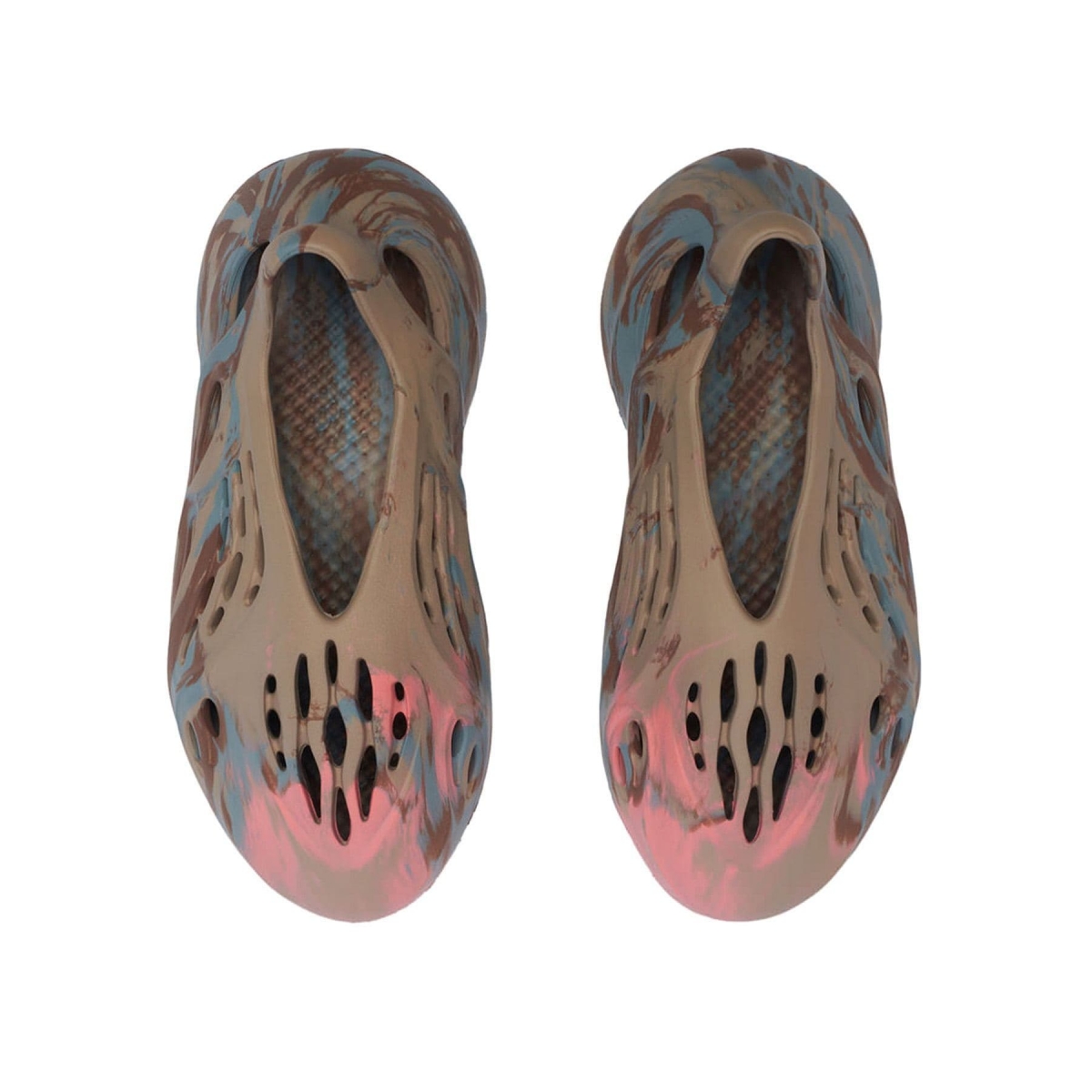 Yeezy Foam Runner MX Sand Grey - Image 5