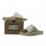 Yeezy Slides Pattern Logo - Image 4
