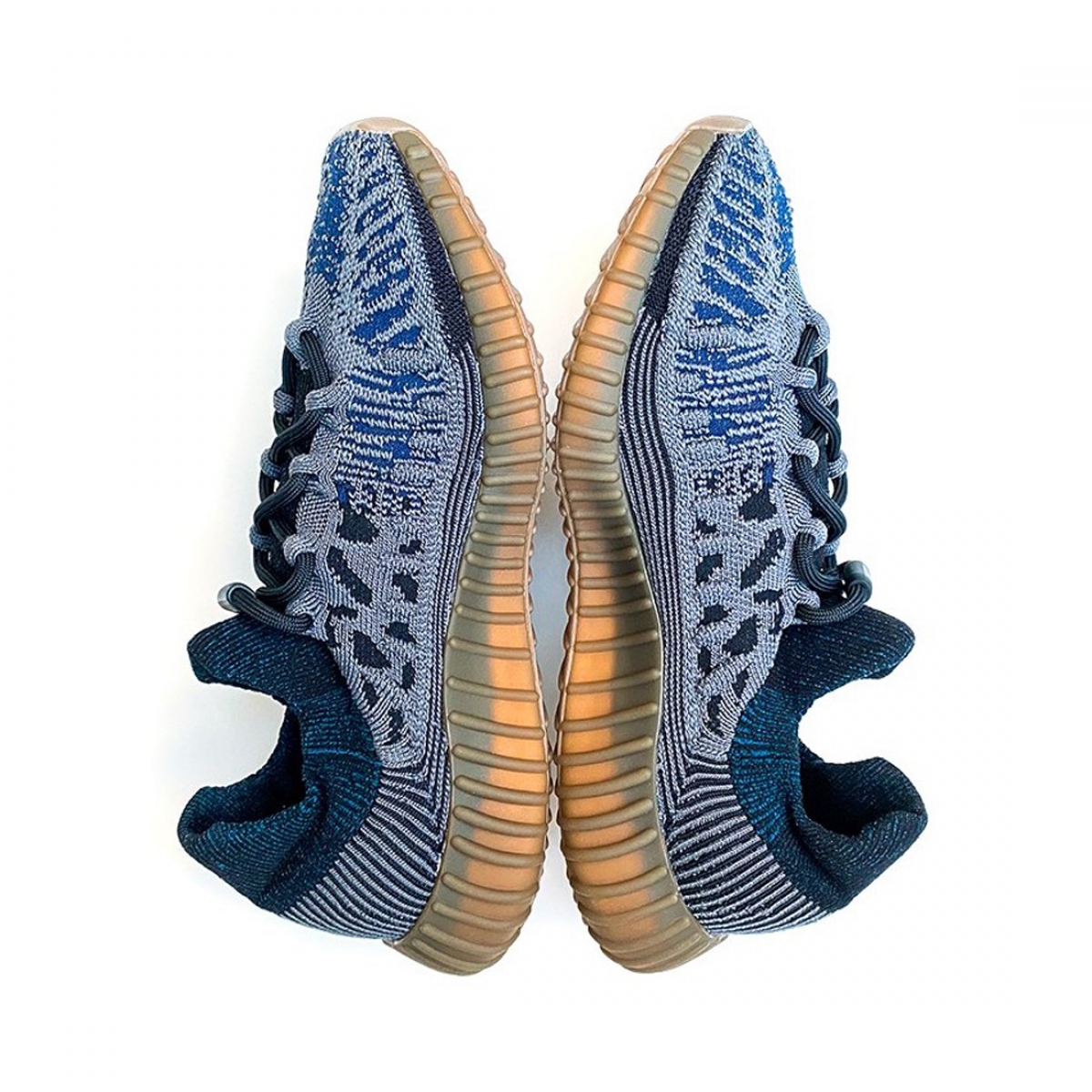 Yeezy Boost 350 V2 CMPCT Slate Deep Blue - Image 3