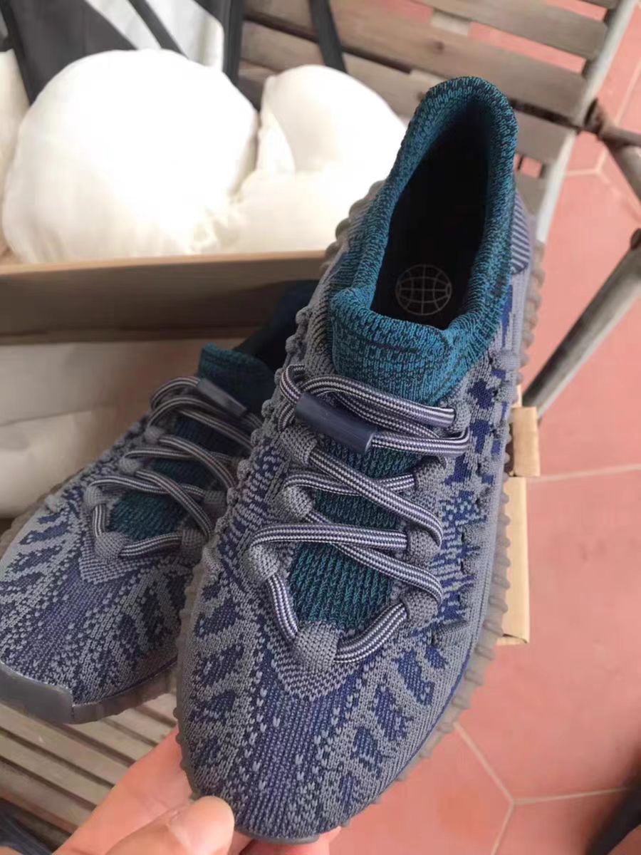 Yeezy Boost 350 V2 CMPCT Slate Deep Blue photo review