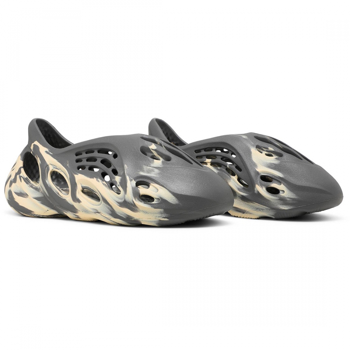 Yeezy Foam Runner MXT Moon Grey - Image 5