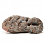 Yeezy Foam Runner MXT Moon Sand Grey - Image 6