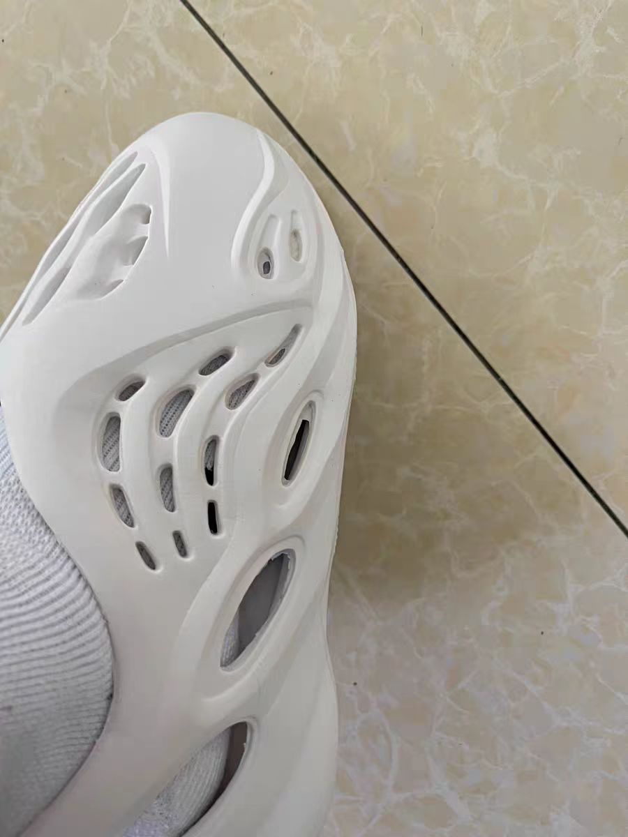 Yeezy Foam Runner White photo review