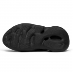 Yeezy Foam Runner Onyx Black - Image 7