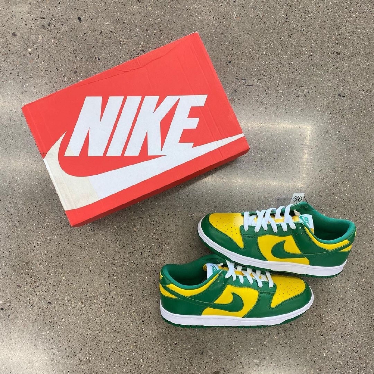 dunk low retro brazil