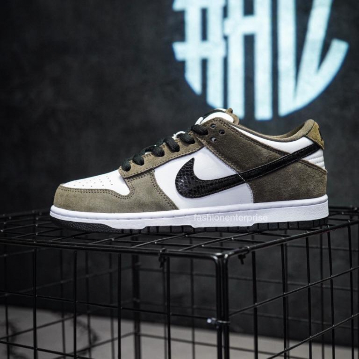 nike sb dunk trail end