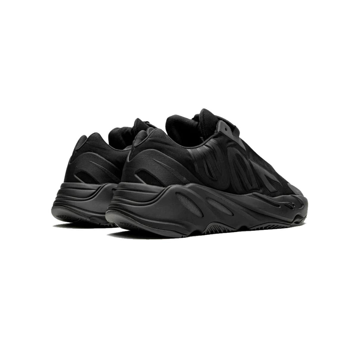 YEEZY BOOST 700 MNVN KIDS TRIPLE BLACK - Image 4