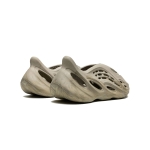 YEEZY FOAM RUNNER KIDS STONE SAGE - Image 4