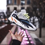 YEEZY BOOST 700 KIDS WAVE RUNNER - Image 4